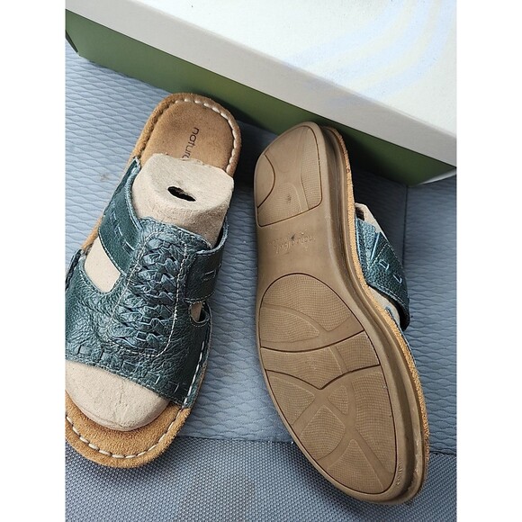 Natural Soul By Naturalizer Women's 7.5 MED Green Leather Sandals Style Dalton - Picture 7 of 10